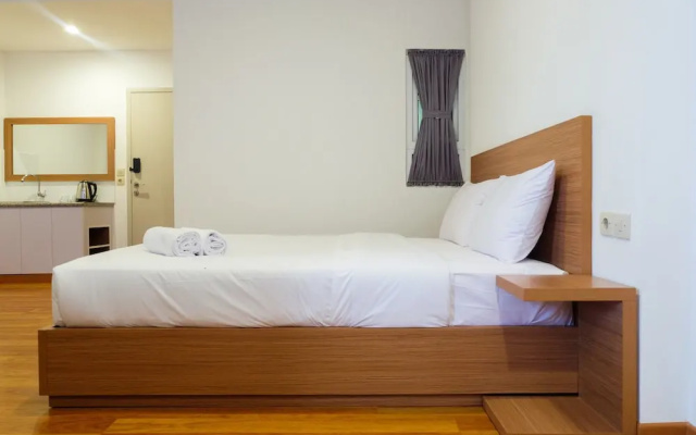 Azalea Suites Cikarang Studio Apartment with Bathtub