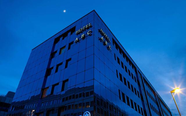 Отель ABC Swiss Quality Hotel Швейцария, Чур - отзывы, цены и фото номеров - забронировать отель ABC Swiss Quality Hotel онлайн вид на фасад