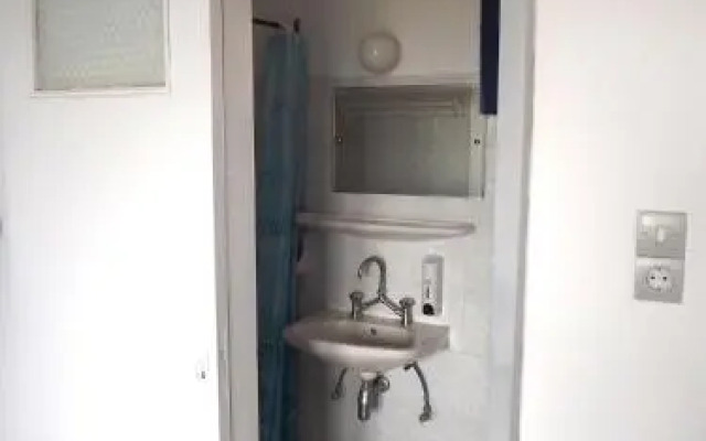 ELEFTHERIA rooms