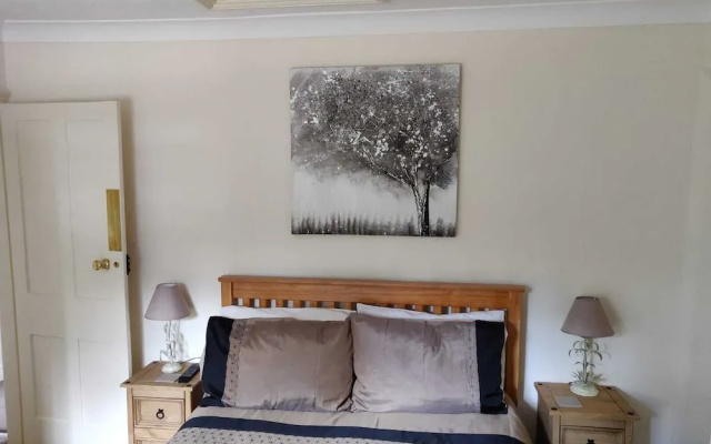 Whitehouse Guest House