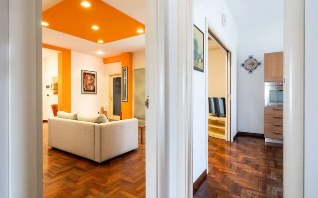 Roomy Family Apartment by Wonderful Italy
