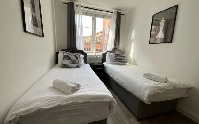 City Retreat Birmingham - Modern 2 Bed Apartment