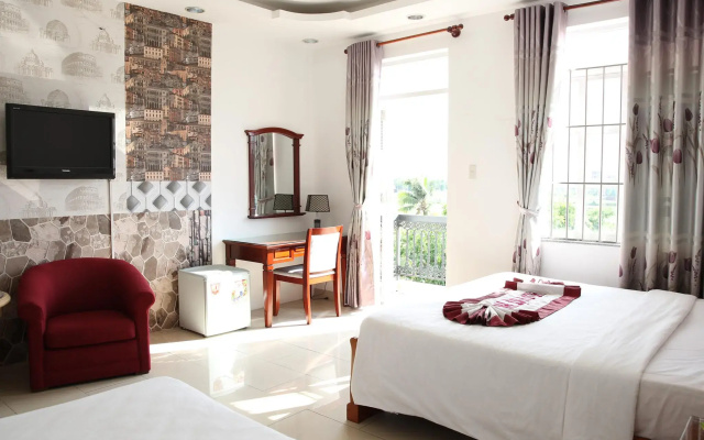 Pearl Service Apartment