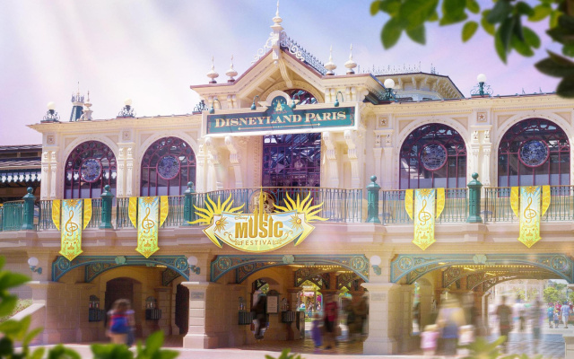 Отель Disneyland