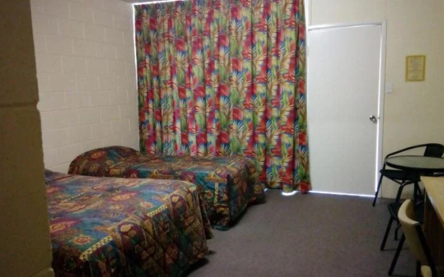 The Islands Inn Motel