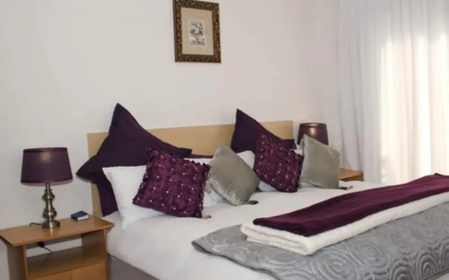 Rolls Royce Guest House