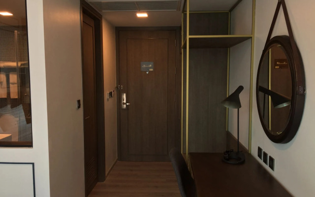 Maven Stylish Hotel Bangkok