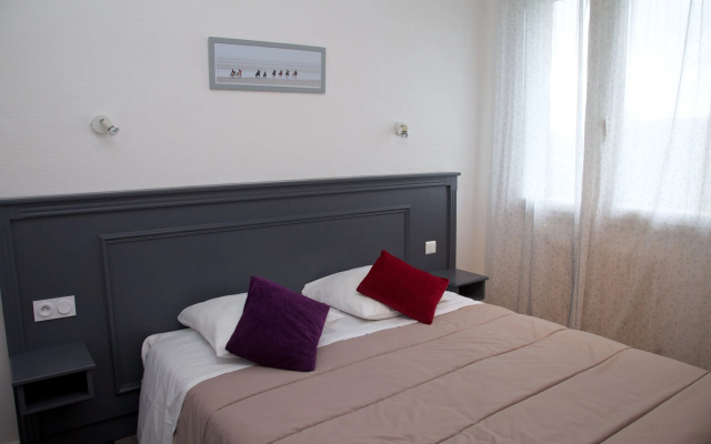 Cozy Hotel