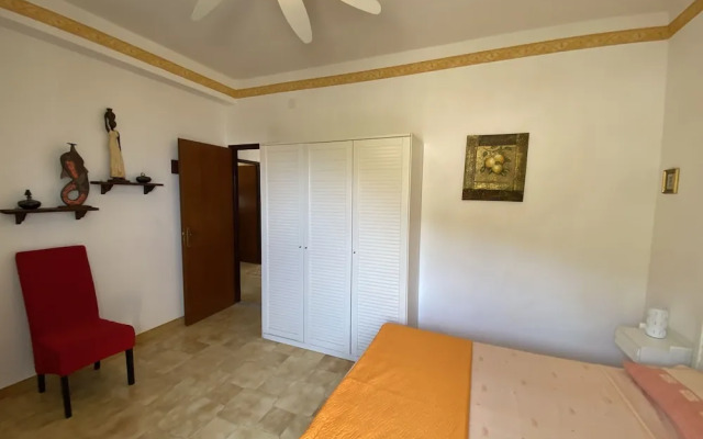 Apartment - Sleeps 5, Free Parking & Pet Friendl