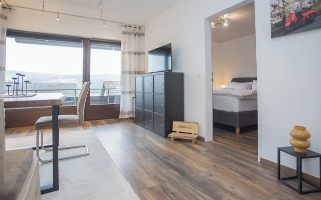 Apartment in Niedersfeld mit Balkon