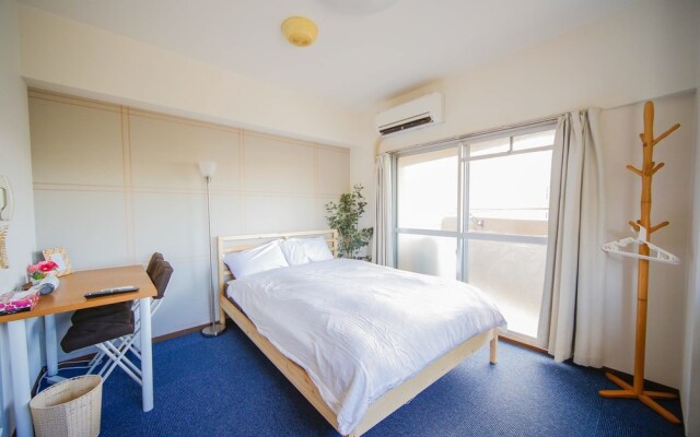 Апартаменты Hakata Apartment Хаката комната для гостей