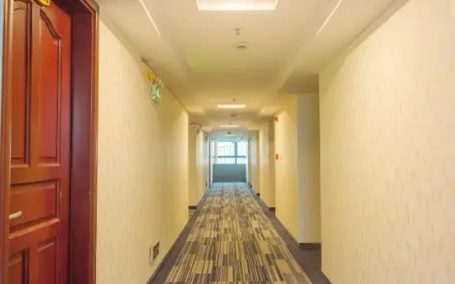 Afur Hotel Chain (Ningxiang East Railway Station)