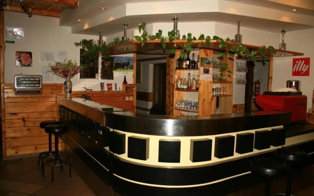 Guest House and Museum Firšt
