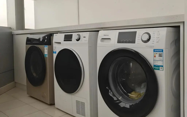 Ibis Qingdao Donghai