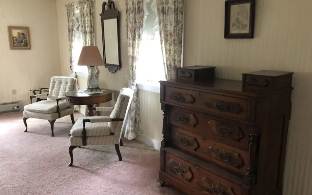 The Fiddlehead Inn