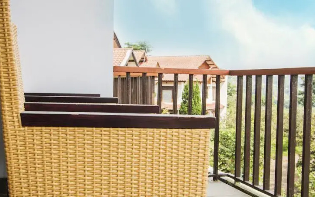 Permai Villa Dago with Pool - Resor Dago Pakar Bandung