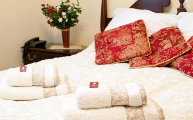 Hotel Trylogia