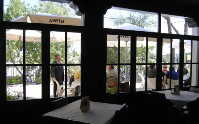 El Artillero Hotel