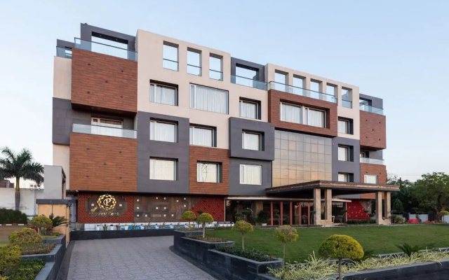 Hotel President