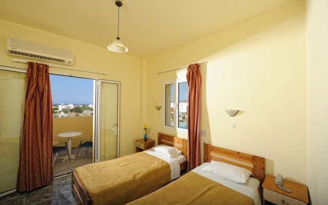 Frixos Hotel