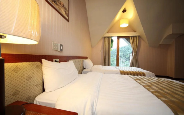 Crystal Hotel