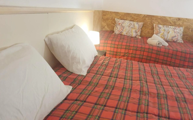 Home Restaurant hostel