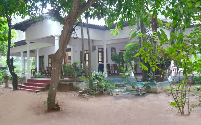 Ela Addara Arunalu