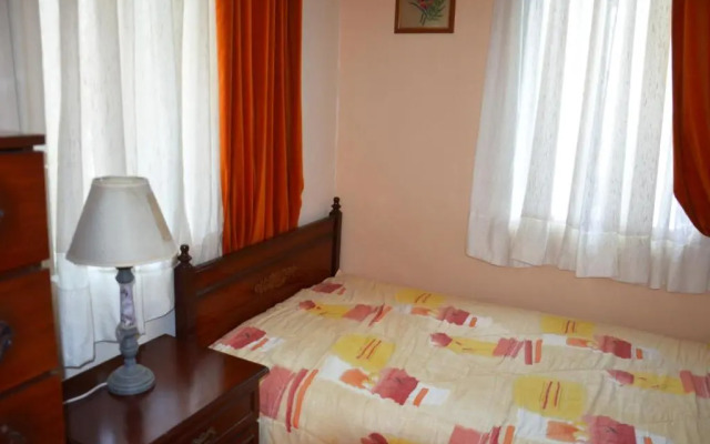 Stam House