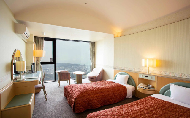 Spring Golf and Art Resort Awaji