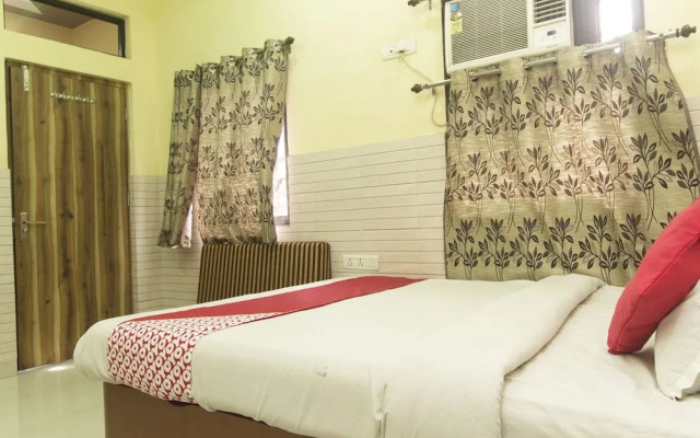 OYO 16792 Bidhan Plaza