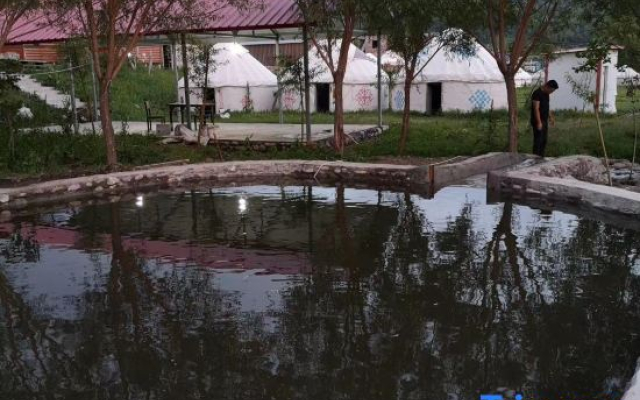 Xixiu Wooden House Guesthouse