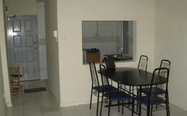 Api-Api Kota Kinabalu Homestay Apartment