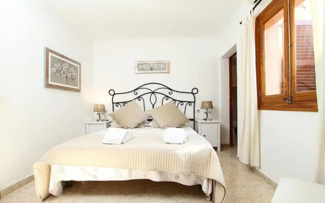 Villa - 3 Bedrooms with Pool and WiFi - 108757