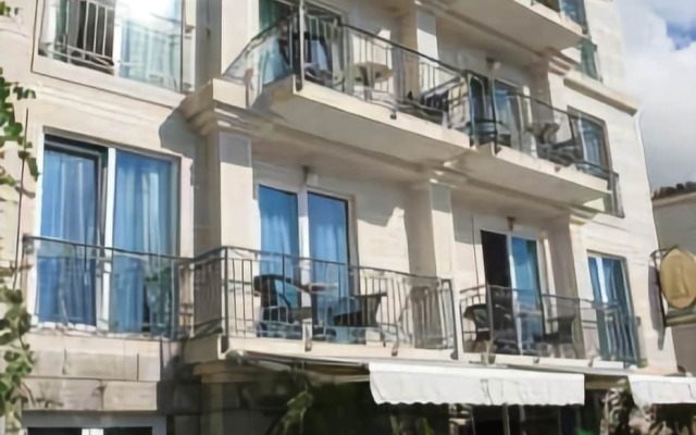 Hotel Romanov вид на фасад