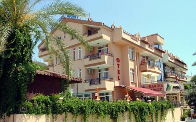 Отель Marina Apart Otel Мармарис вид на фасад