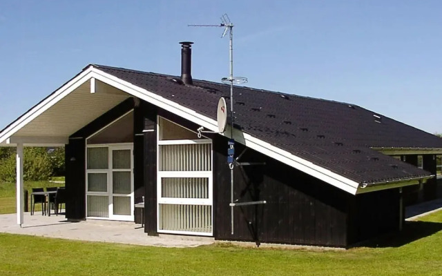 Soothing Holiday Home in Hemmet With Sauna
