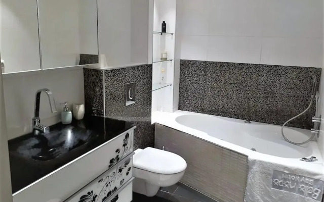 Apartment - Tel Aviv