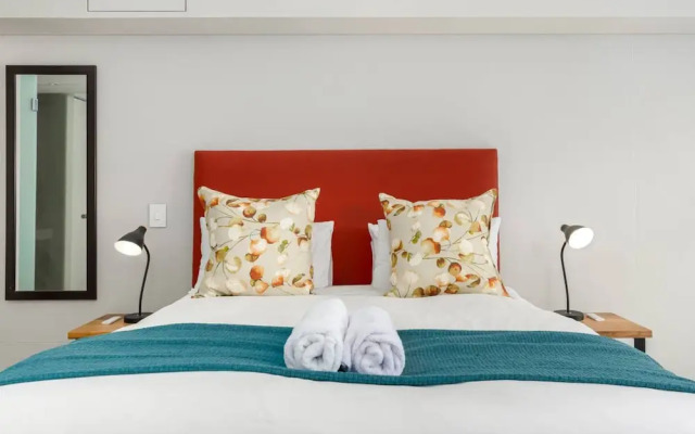 Stylish 1bed Secure Mountain Views