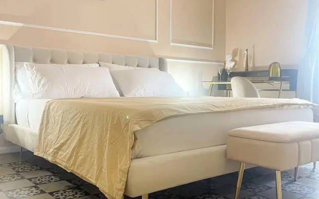 Flame B&B - Elegant Rooms