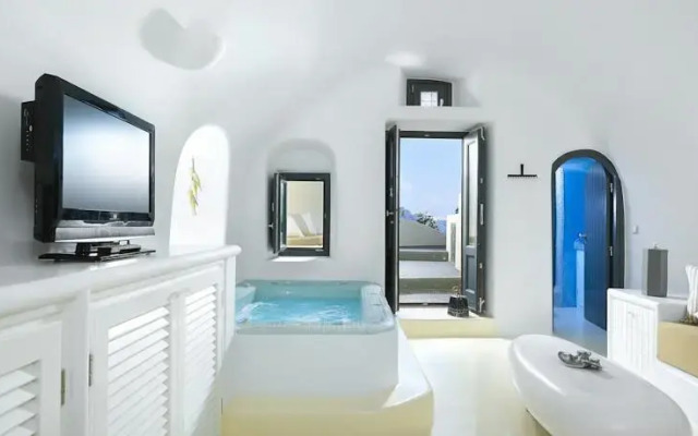 Blue Canaves Villa