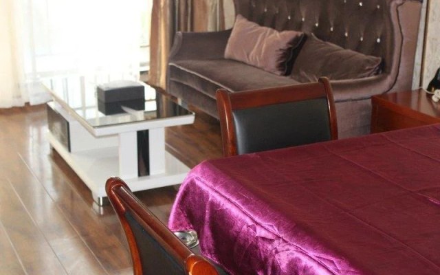 Super 8 Hotel Xianning Yinquan Shizhengfu