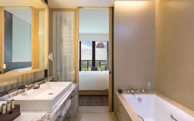 Renaissance Haikou Hotel