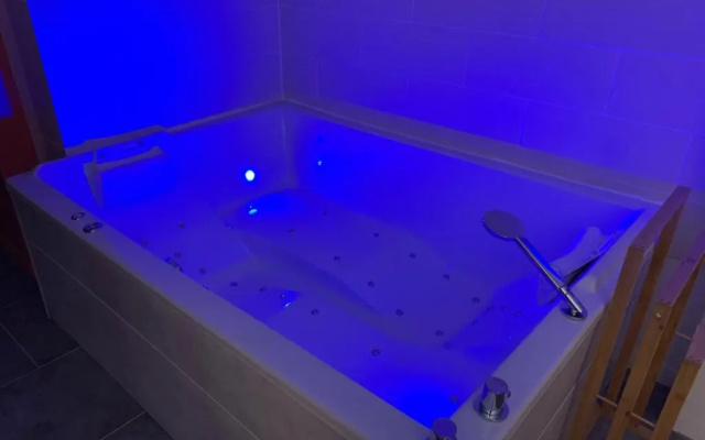 Studio Cosy Avec Jacuzzi Privatif Et Terrasse (Adults Only)