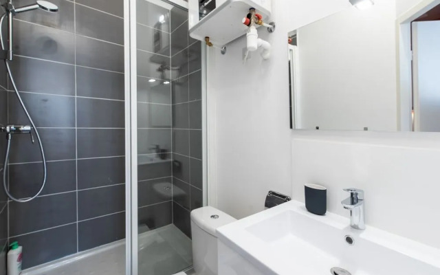 Renting Lyon Pirard