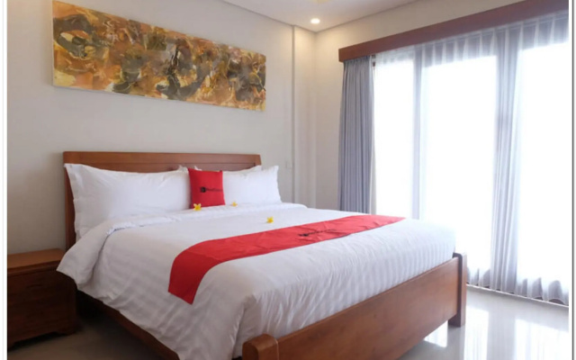 RedDoorz Plus near Canggu Beach