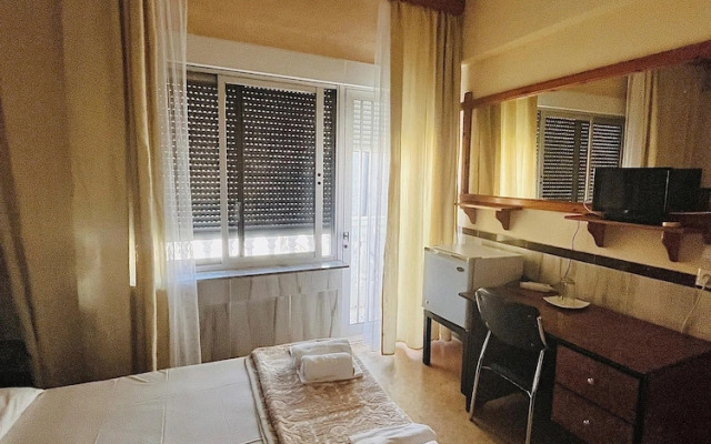 Hotel Holiday