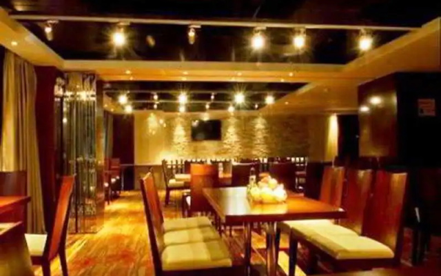 Jinjiang Metropolo Hotel