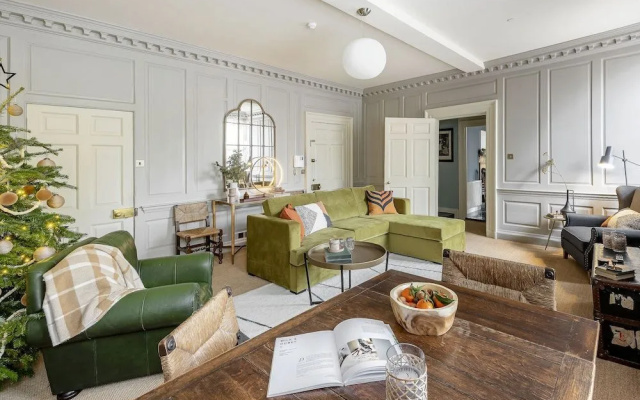 Superior Stays - Rosewell House