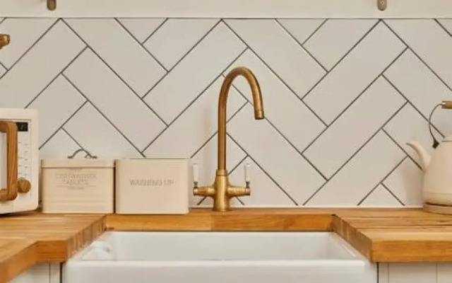 Host Stay Queen Square Hideaway