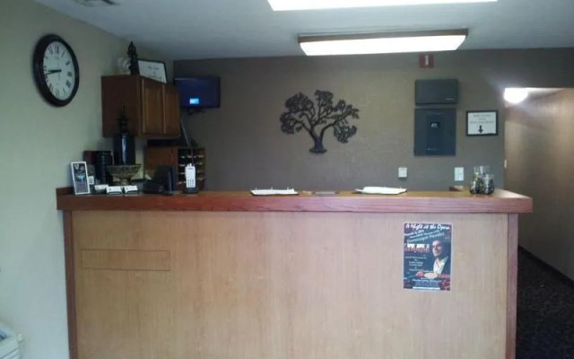 Travelodge by Wyndham Wellington KS